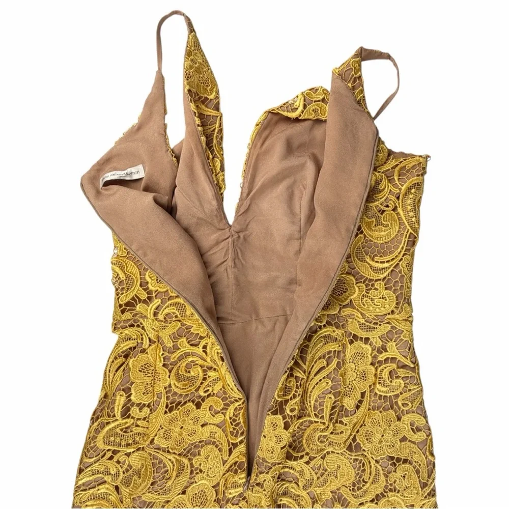 Elegant Yellow Lace Dress - Picture 10 of 11